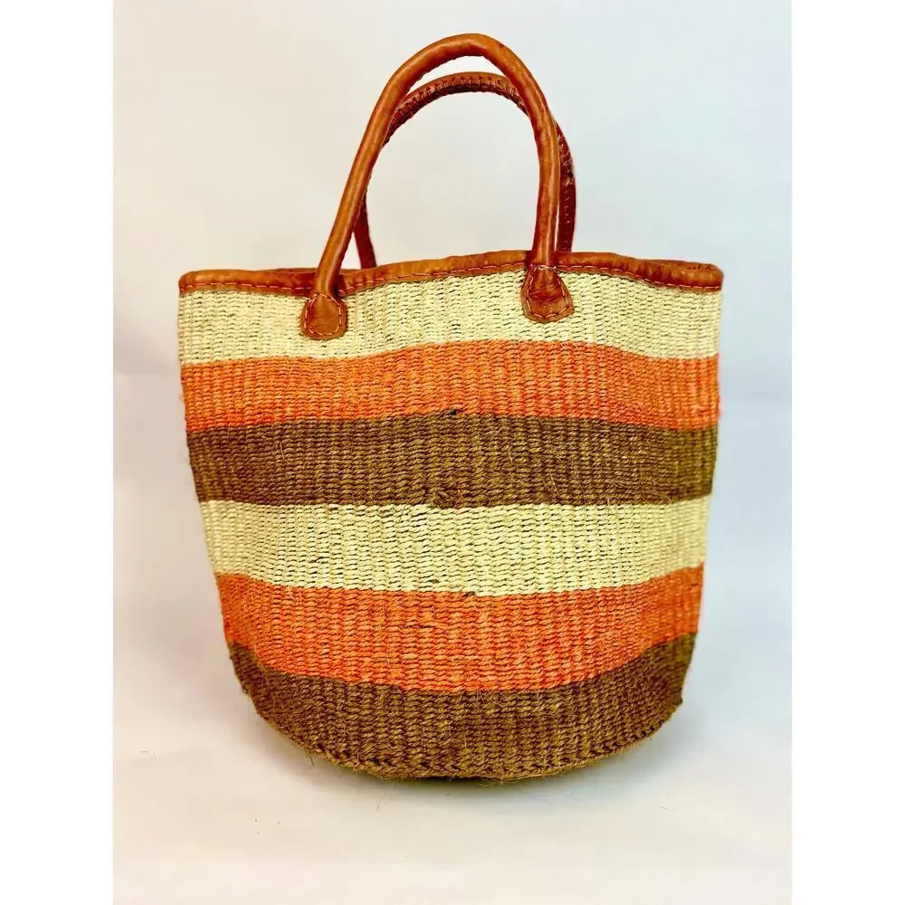 NWOT Kenyan Baobab Wicker Tote/Basket w/leather handles - Picture 2 of 3